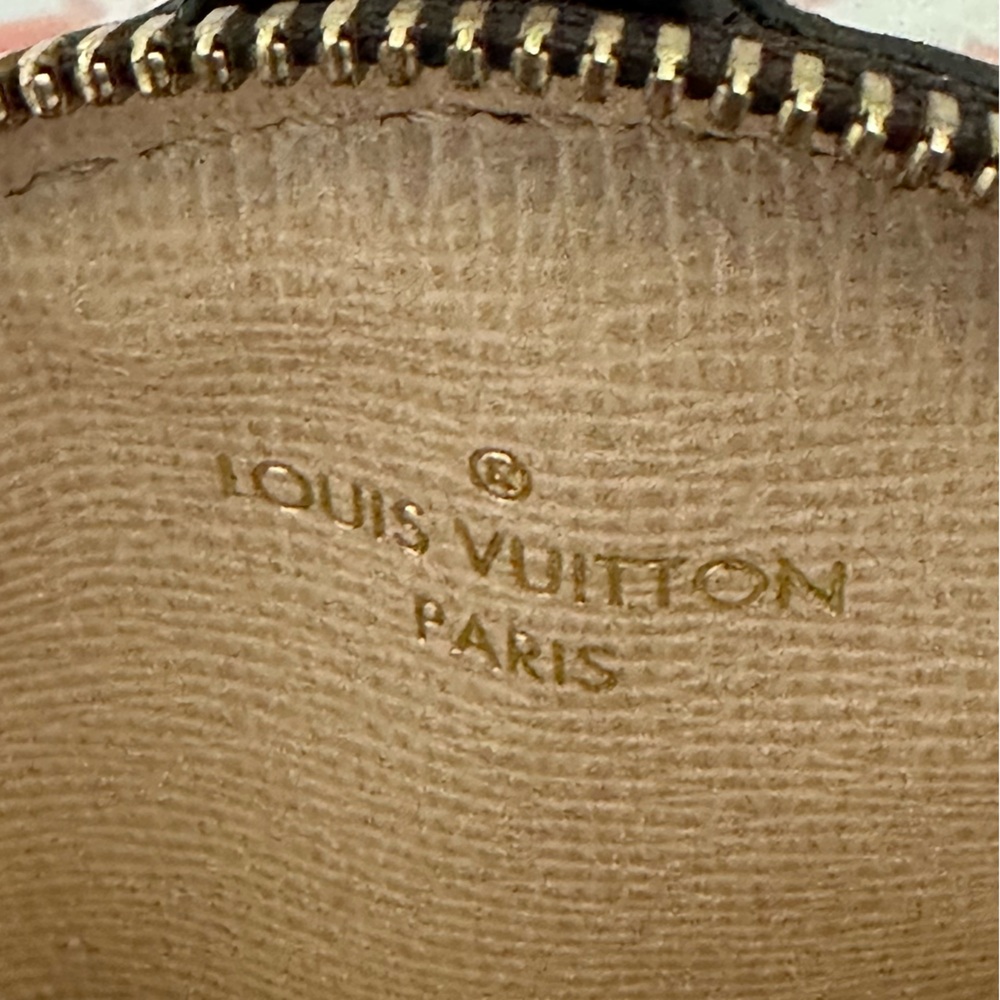 Authentic Louis vuitton coin pouch from a multipouchette bag - Picture 5 of 7